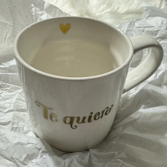 2 pc Threshold Te Quiero" Stoneware Mug – 16 oz | Gold Foil Heart Detail - Picture 2 of 5